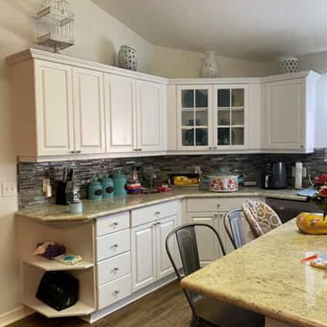 White kitchen cabinets